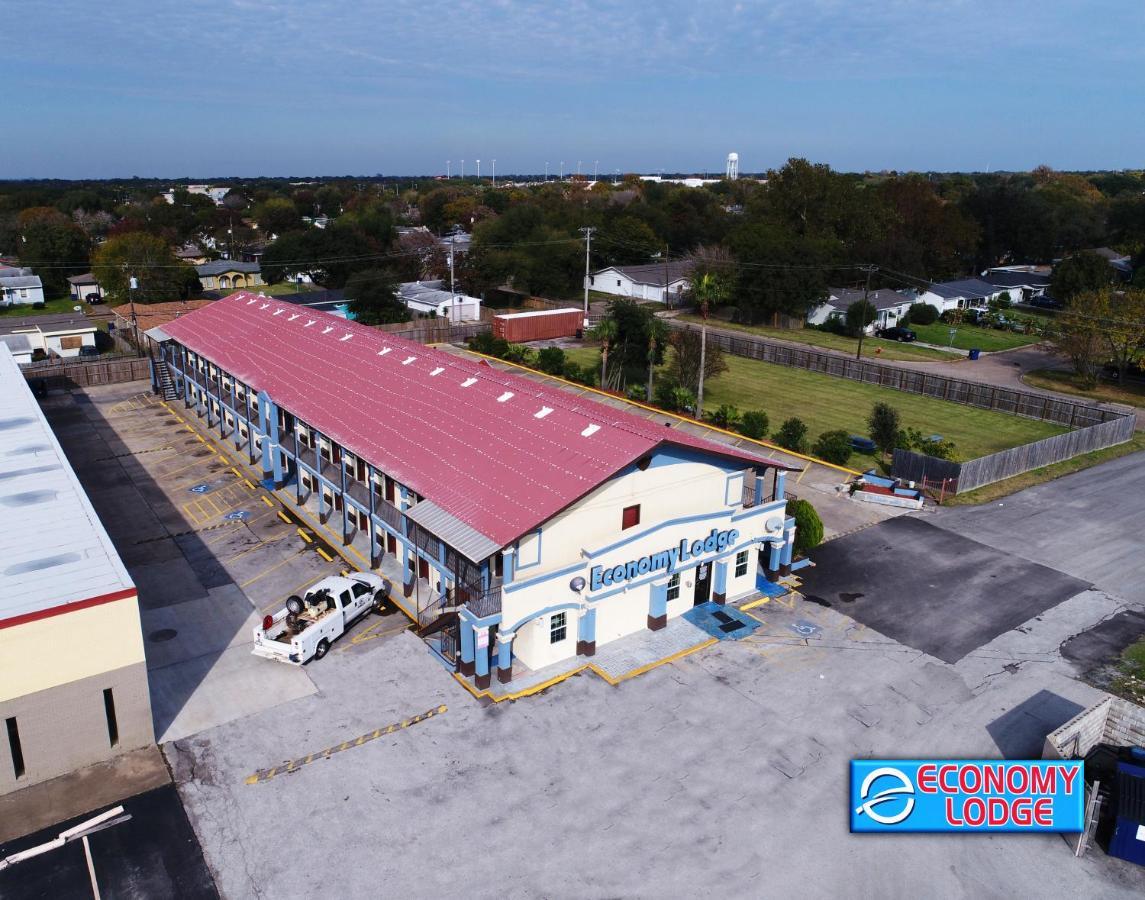 Economy Lodge Texas City Refinery Exterior foto